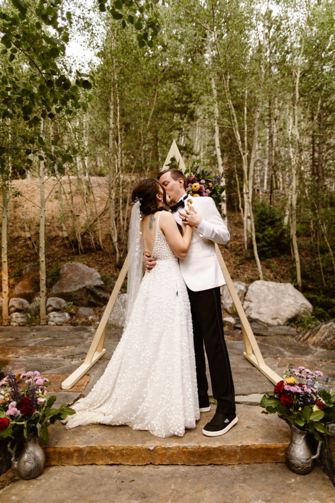 What Does an Elopement Ceremony Look Like?